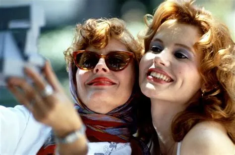  Thelma & Louise: Một chuyến phiêu lưu đầy bất ngờ về tình bạn và sự tự do!